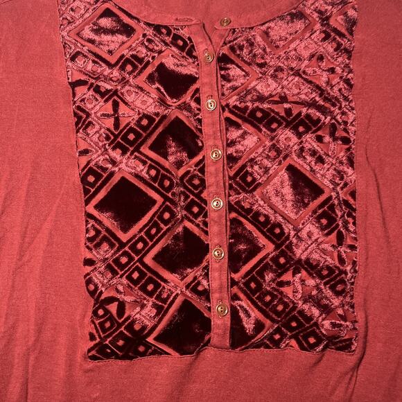 Lucky Brand Henley Blouse Womens Red Roll Tab Sleeve Size L Velvet Front Peasant - Picture 3 of 9